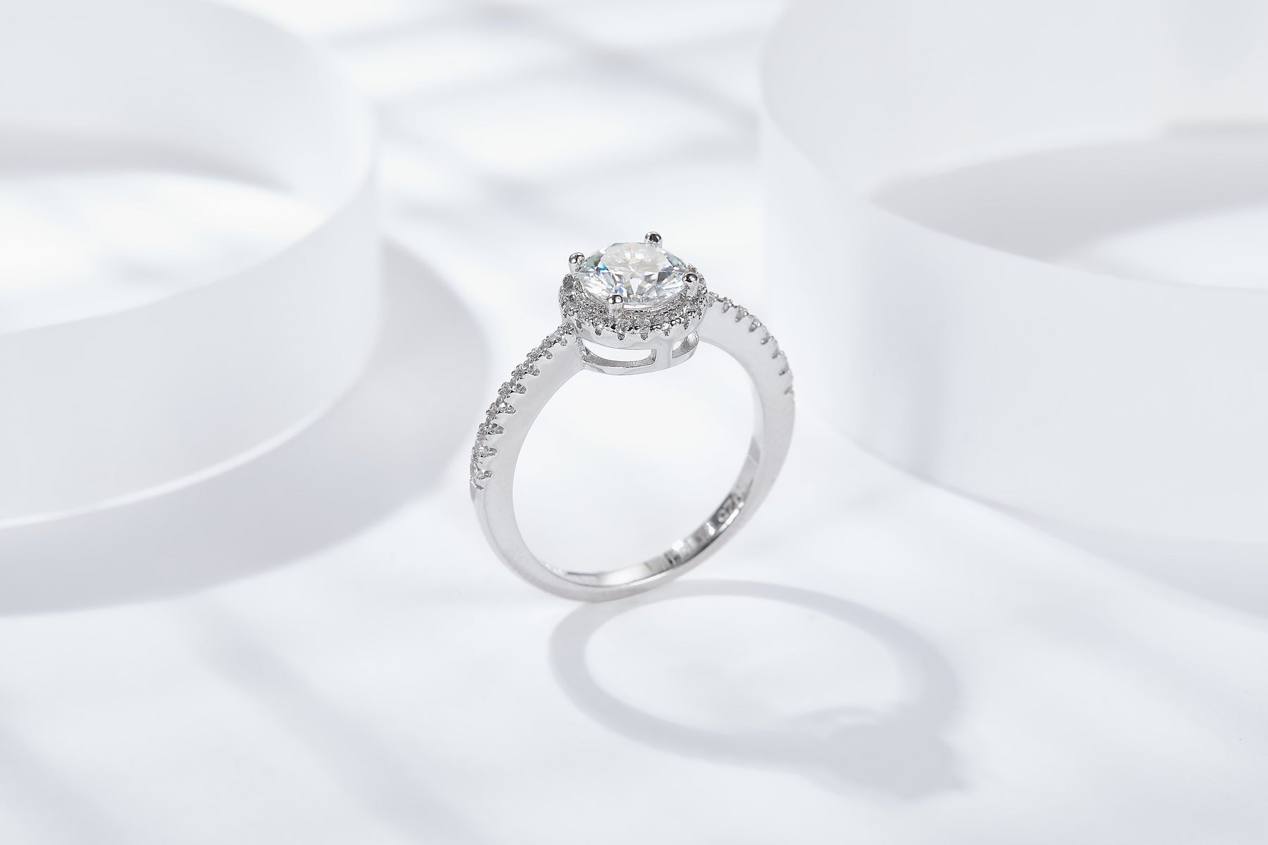 Round S925 Silver Moissanite Diamond Ring