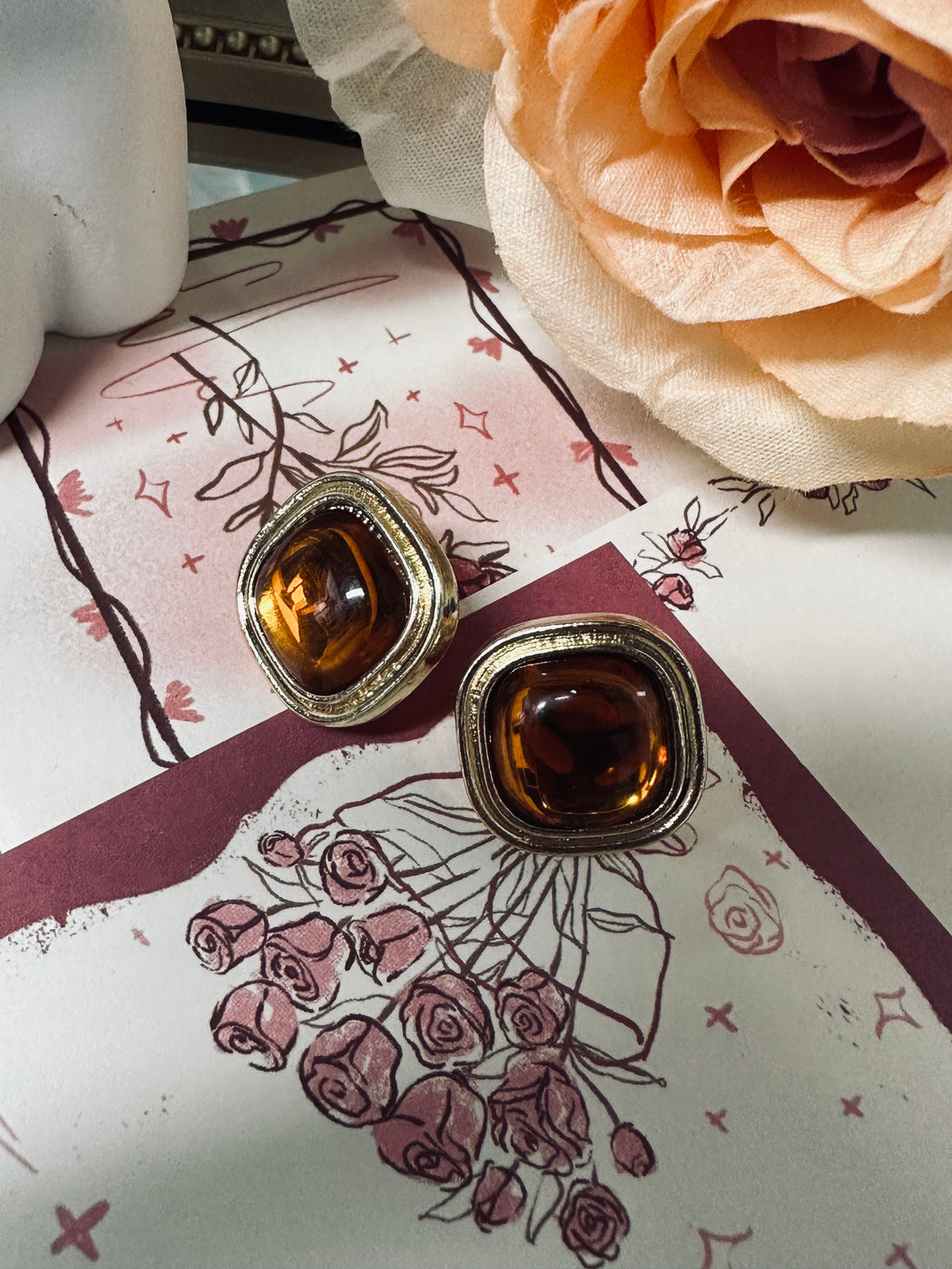 Vivian #34 [vintage design earrings]