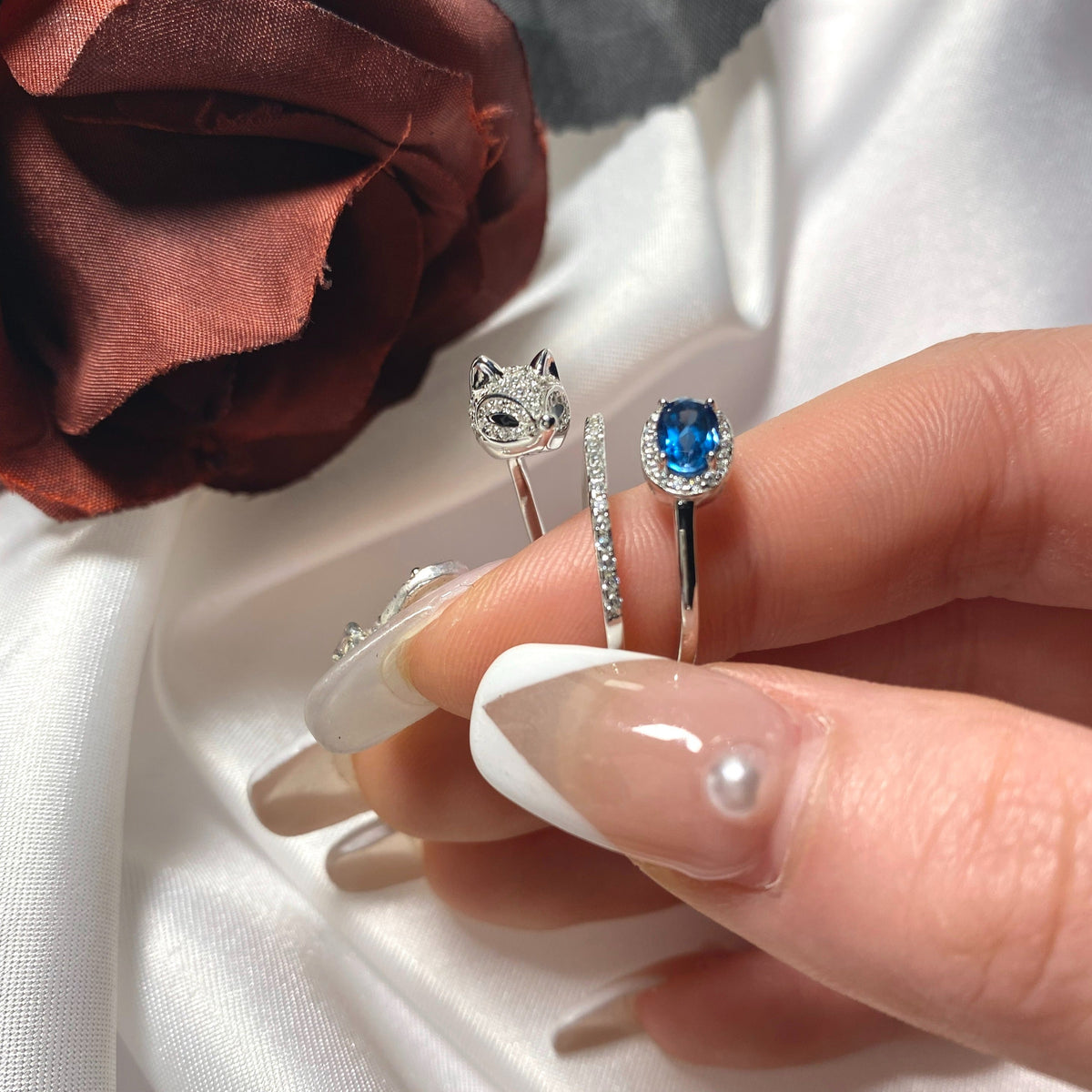 【02LIVE # link 53- BUY 1 GET 1 free ring】Arctic Fox Topaz Ring