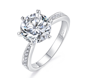Six-prong S925 Silver Moissanite Diamond Ring