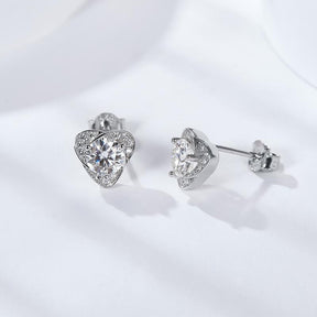 A111 S925 Sterling Silver Mossan Diamond Clover Petal Stud Earrings