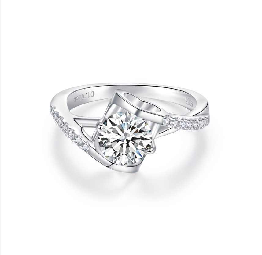 【02LIVE # link 13 - BUY 1 GET 1 free ring】 S925 Silver Moissanite Diamond Micro Inlaid Angel Kiss Rings 1Carat RM1015