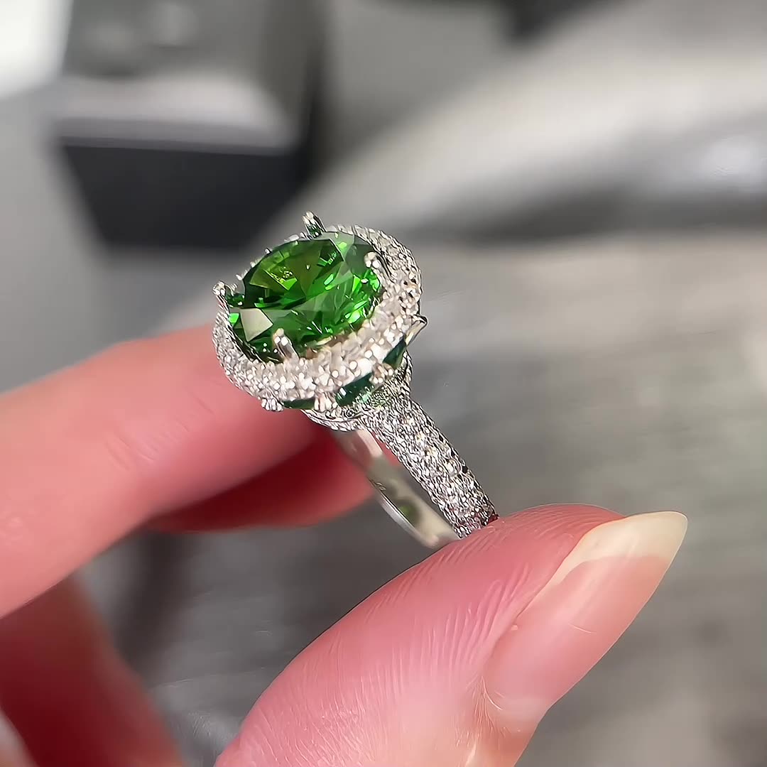 S925 Sterling Silver High Carbon Diamond Emerald Ring