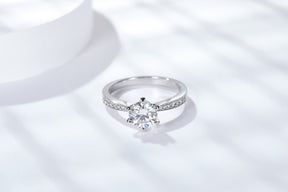 Six-prong S925 Silver Moissanite Diamond Ring