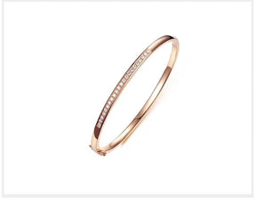 18K Gold Diamond Bracelet