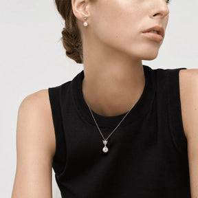 Silvery Arctic Fox Pearl Necklace
